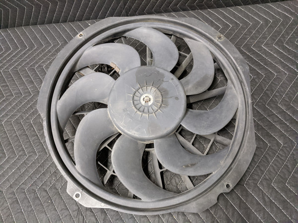 BMW E36 3-Series Engine Pusher Fan 64541385160