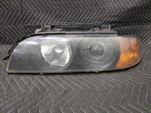 BMW E39 5-Series Xenon Headlight Left Drivers Hella 63128386559