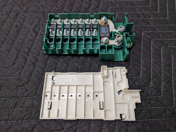 BMW E38/E39 5-Series 7-Series Rear Voltage Regulator Junction Box 61138387541