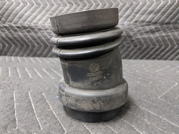 BMW E30 3-Series M20 Engine Air Intake Tube 13711713128