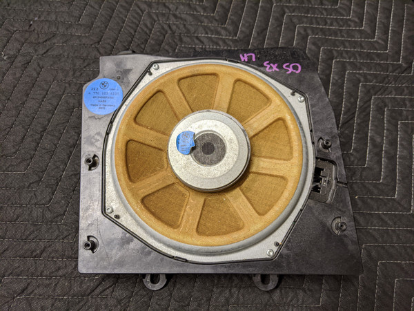 BMW E83 X3 Left HiFi Central Bass Subwoofer 65136990103