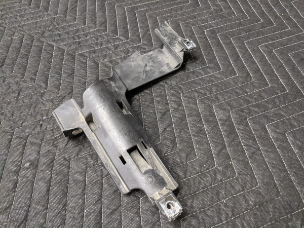 BMW E46 3-Series Headlight Mounting Bracket Left 1301073017