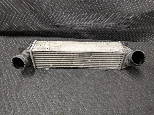 BMW E90/E91/E92/E93 Turbo Charge Air Intercooler 17517540035