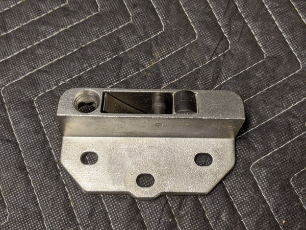 BMW E46/E64 3-Series 6-Series M3 M6 Convertible Roof Latch Right 54318204286