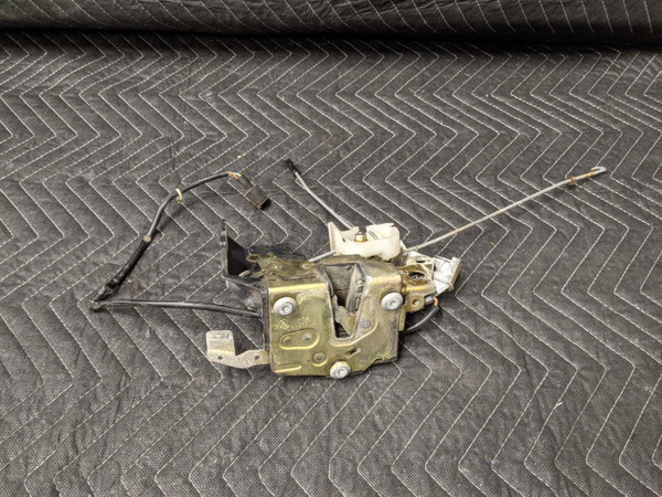 BMW E30 3-Series Convertible Door Lock With Actuator Bracket Left Driver 51218103483