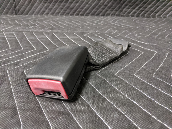 BMW E90/E91/E92/E93 M3 Rear Seat Belt Buckle 72119117261