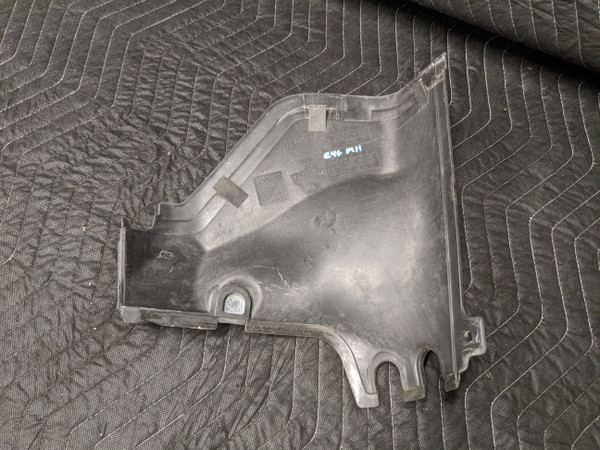 BMW E46 3-Series Engine Bulkhead Top Left 51718202799