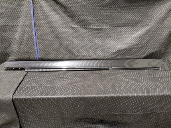 BMW F10 5-Series Right Rocker Molding Side Skirt Panel Sapphire Black 7237082