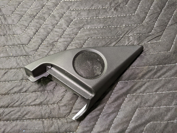 BMW E63/E64 6-Series M6 Door Tweeter Moulding Trim Right 51337009706