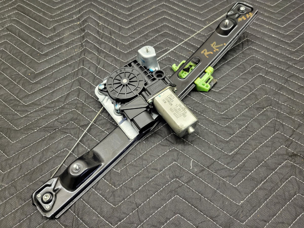 BMW E90/E91 3-Series Rear Right Window Regulator With Motor 51357140590