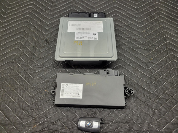 BMW E90 3-Series N54 Engine ECU DME CAS Key MSD80 12147583332