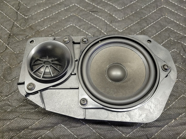 BMW E61 5-Series Touring Wagon Rear Right HiFi Loudspeaker 65136934422