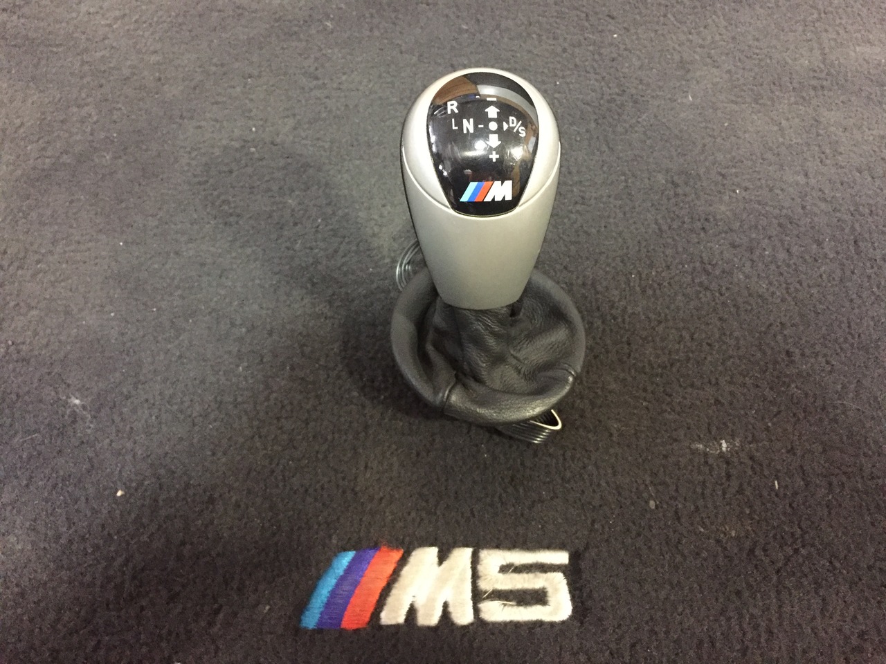 BMW E60 M5 SMG Shift Knob And Boot - recycleBMWs