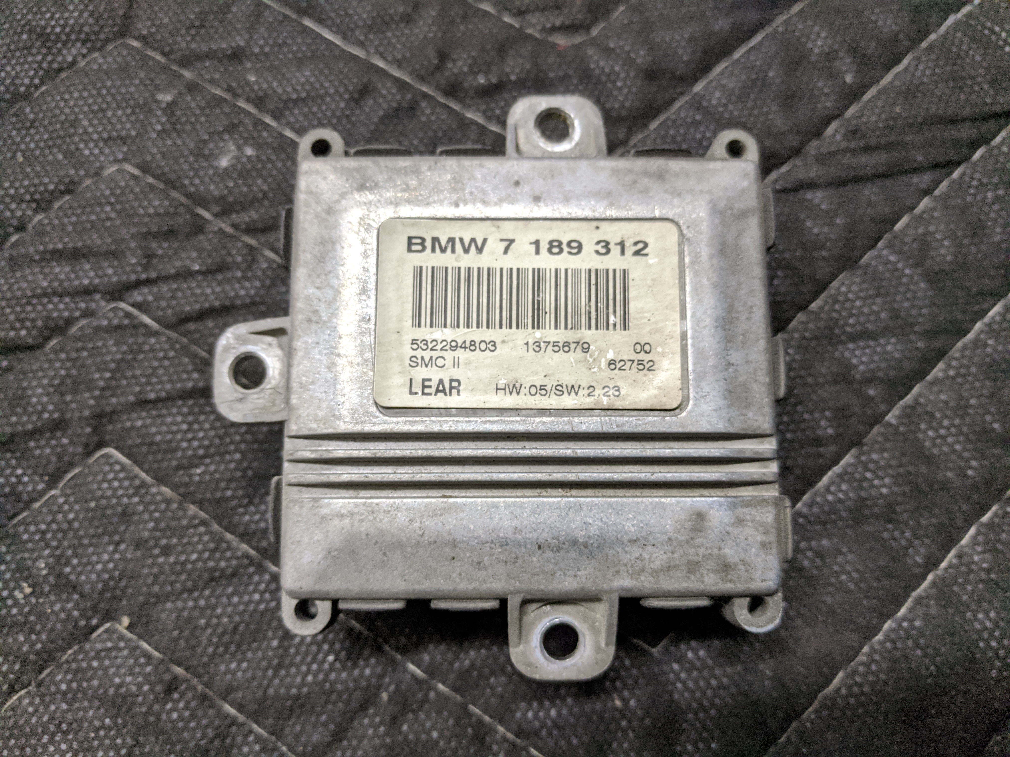 メル27751 BMW Turbocharger Wastegate Vacuum Actuator and Solenoid