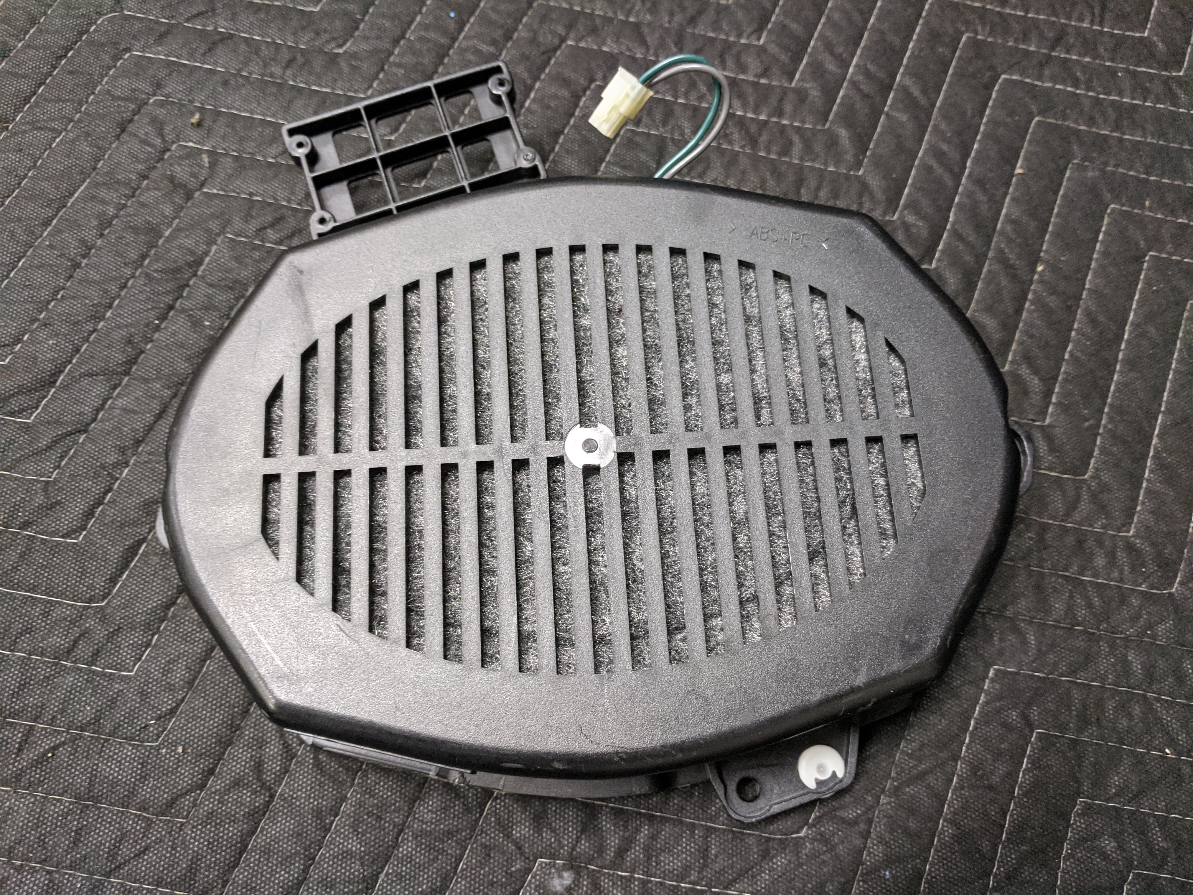 BMW E46 3-Series Harman Kardon Subwoofer Top Left 65136920997