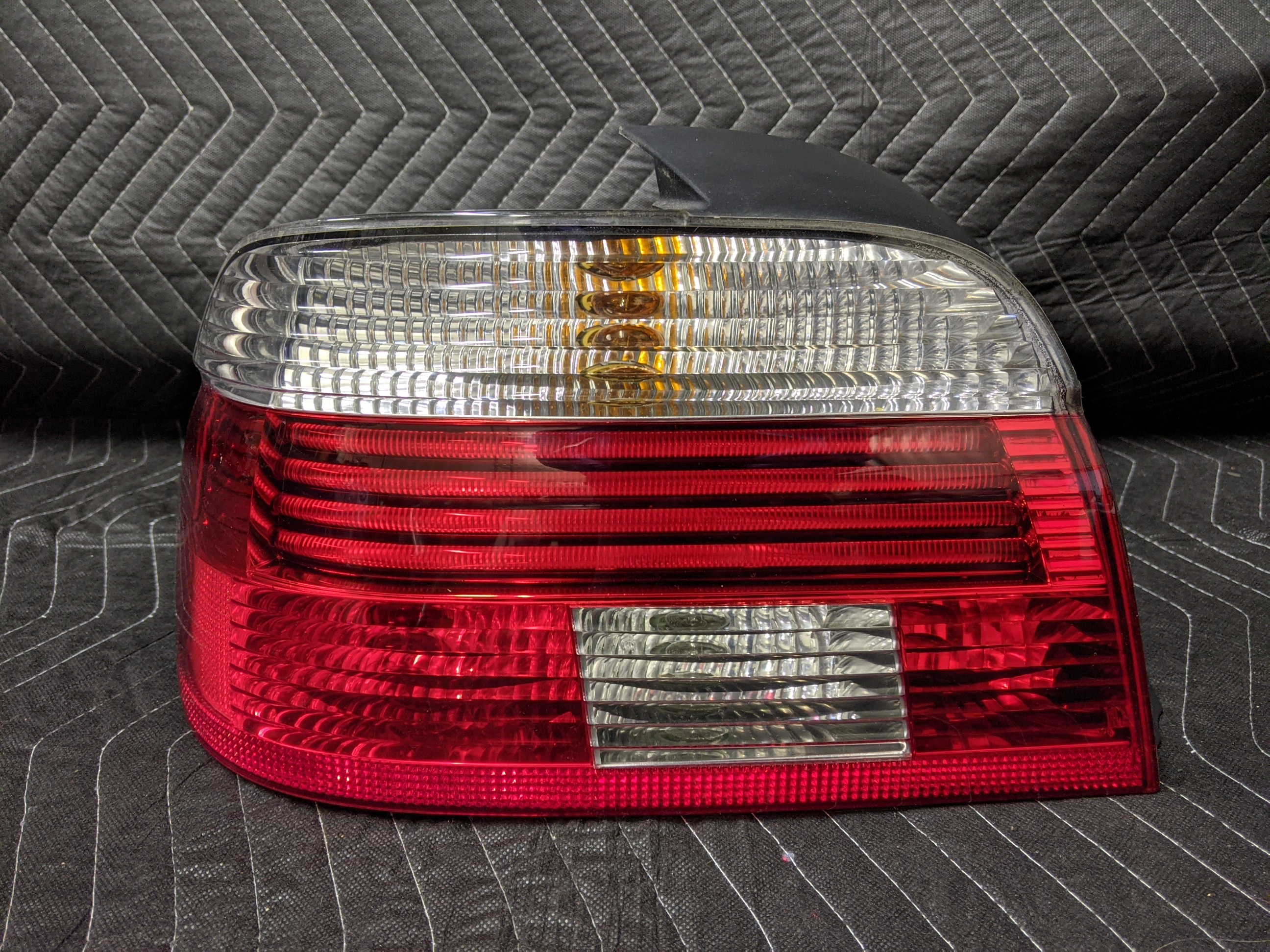 BMW E39 テールランプ NEW BMW 5 E39 REAR LEFT SIDE TAIL LIGHT 63216902527 OEM | eBay