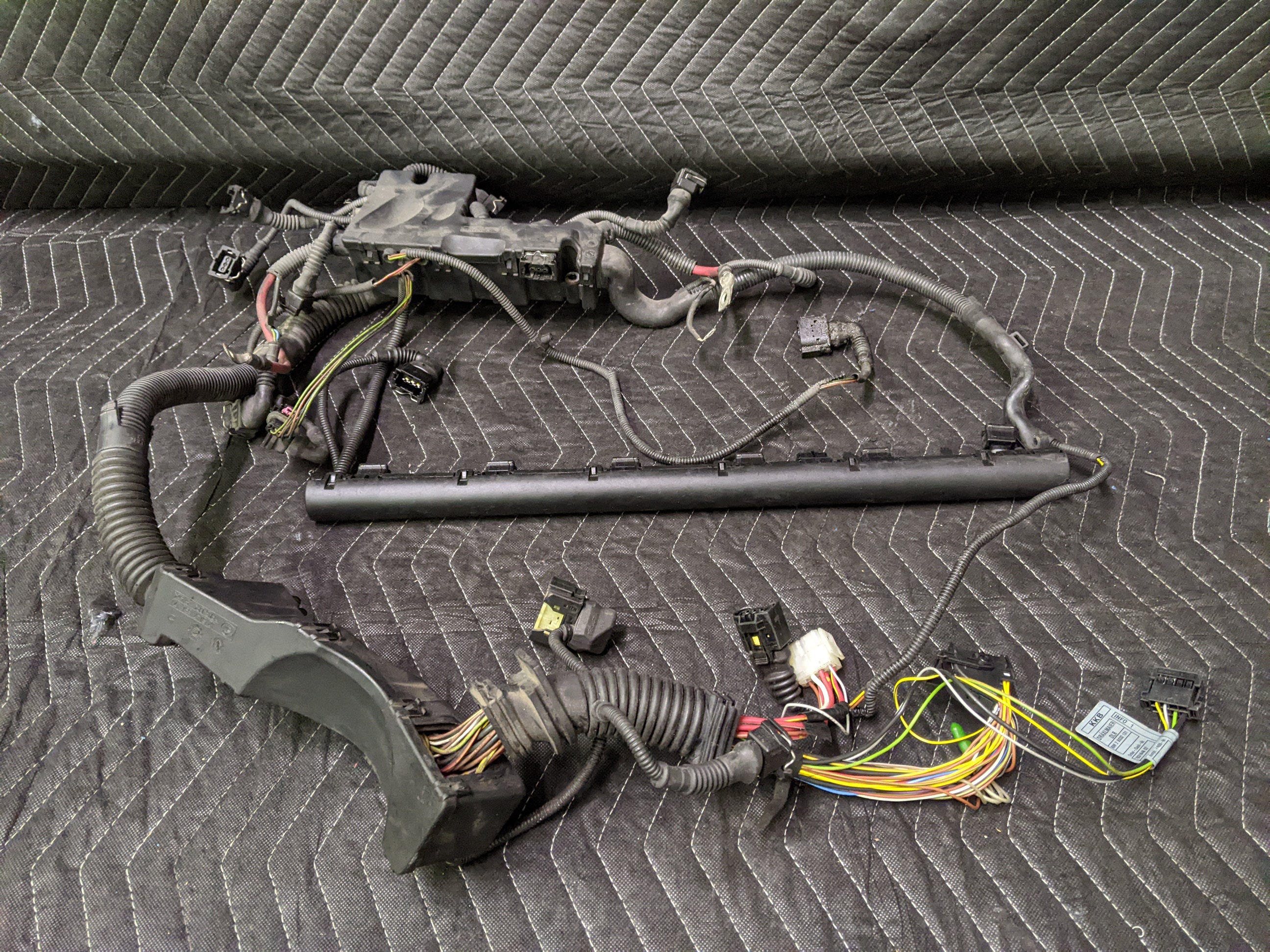 BMW E46 12517831646 | recycleBMWs.com | Used BMW Parts