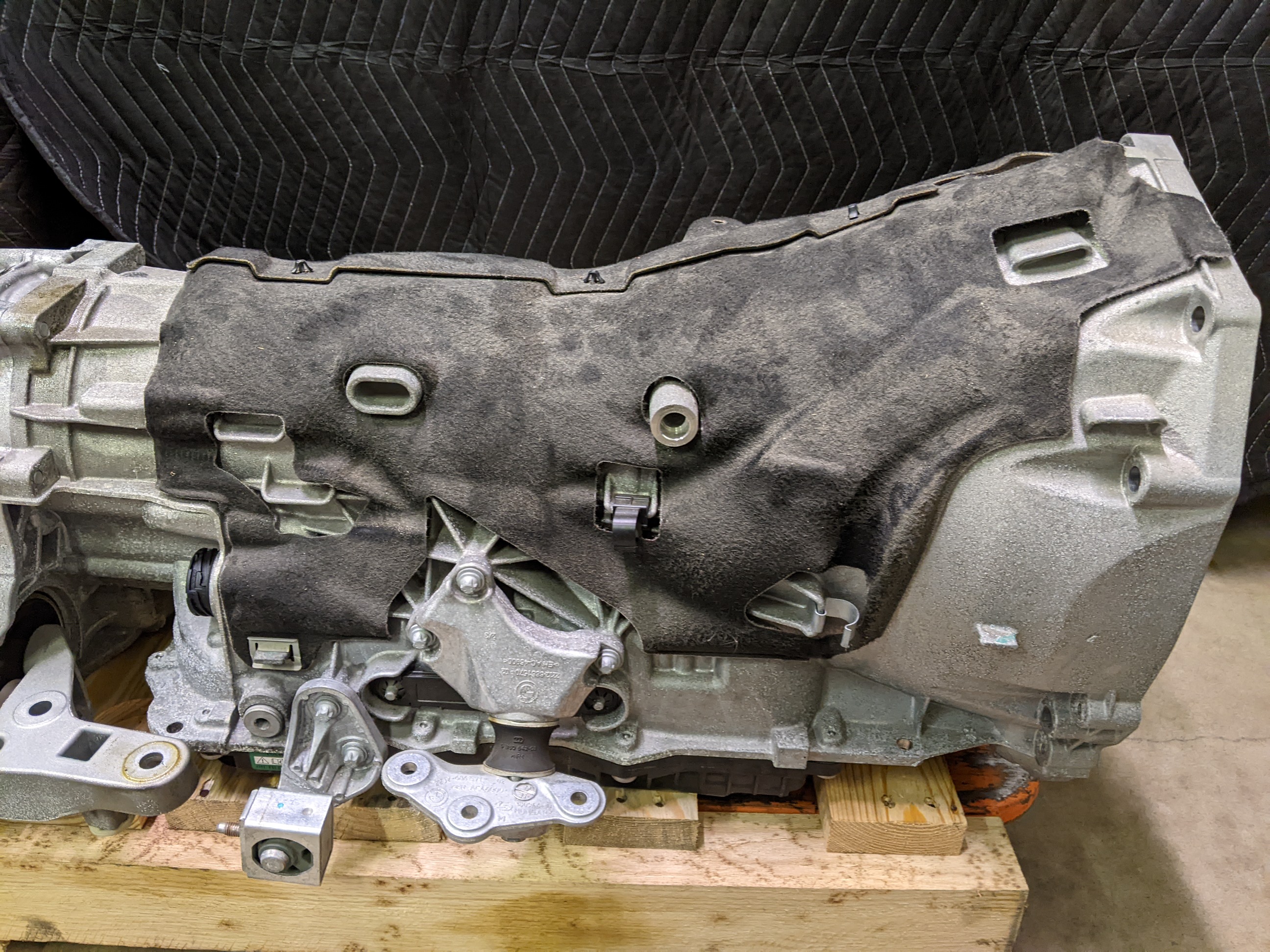 BMW G12/G30/G31/G32 24007952772 | recycleBMWs.com | Used BMW Parts