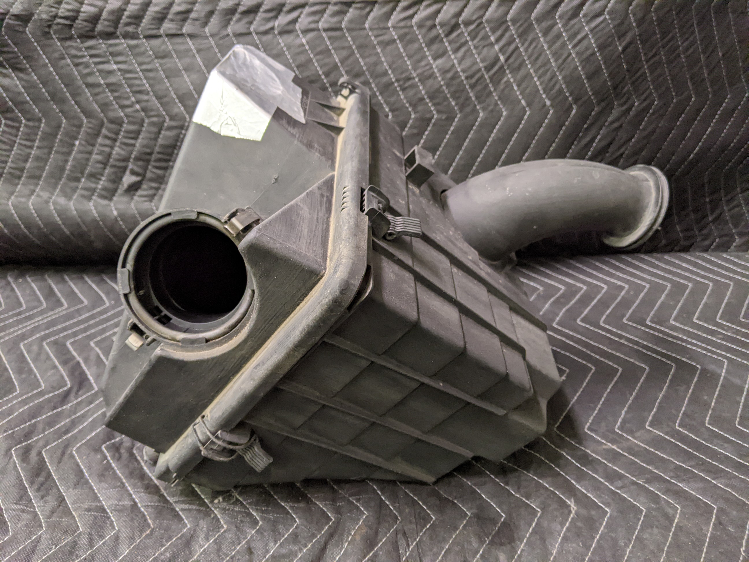 aページ BMW Engine Air Filter Housing / Box (Upper) 13718620473