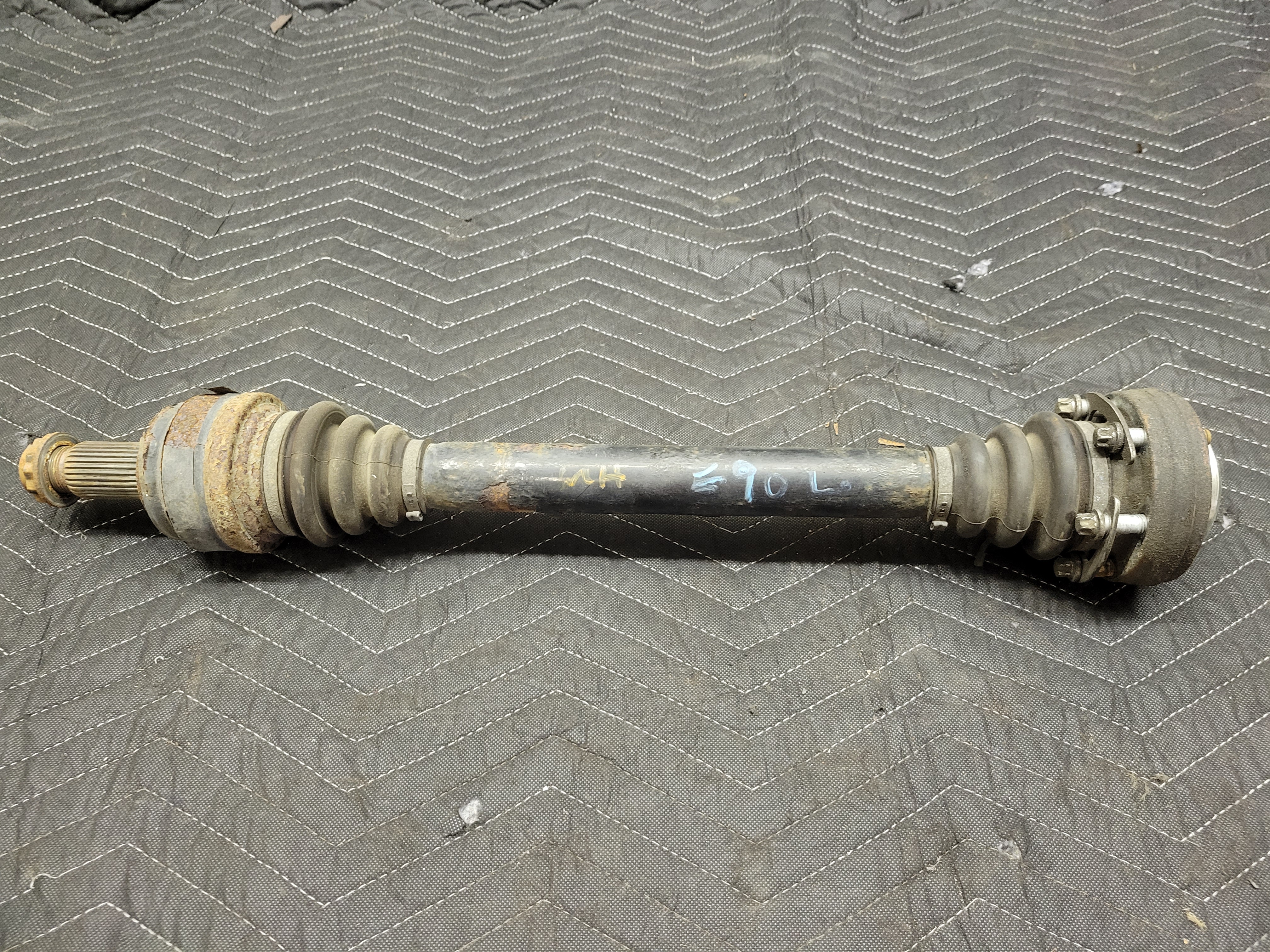 I am 　ダブルリーフ19mm VAG Premium line short shifter underfloor carbon fibre MK4/5