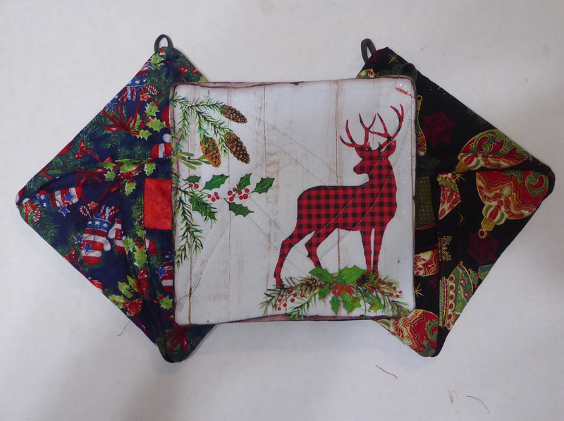 Christmas Red Deer Quilted Hot Pad Pot Holders Kitchen