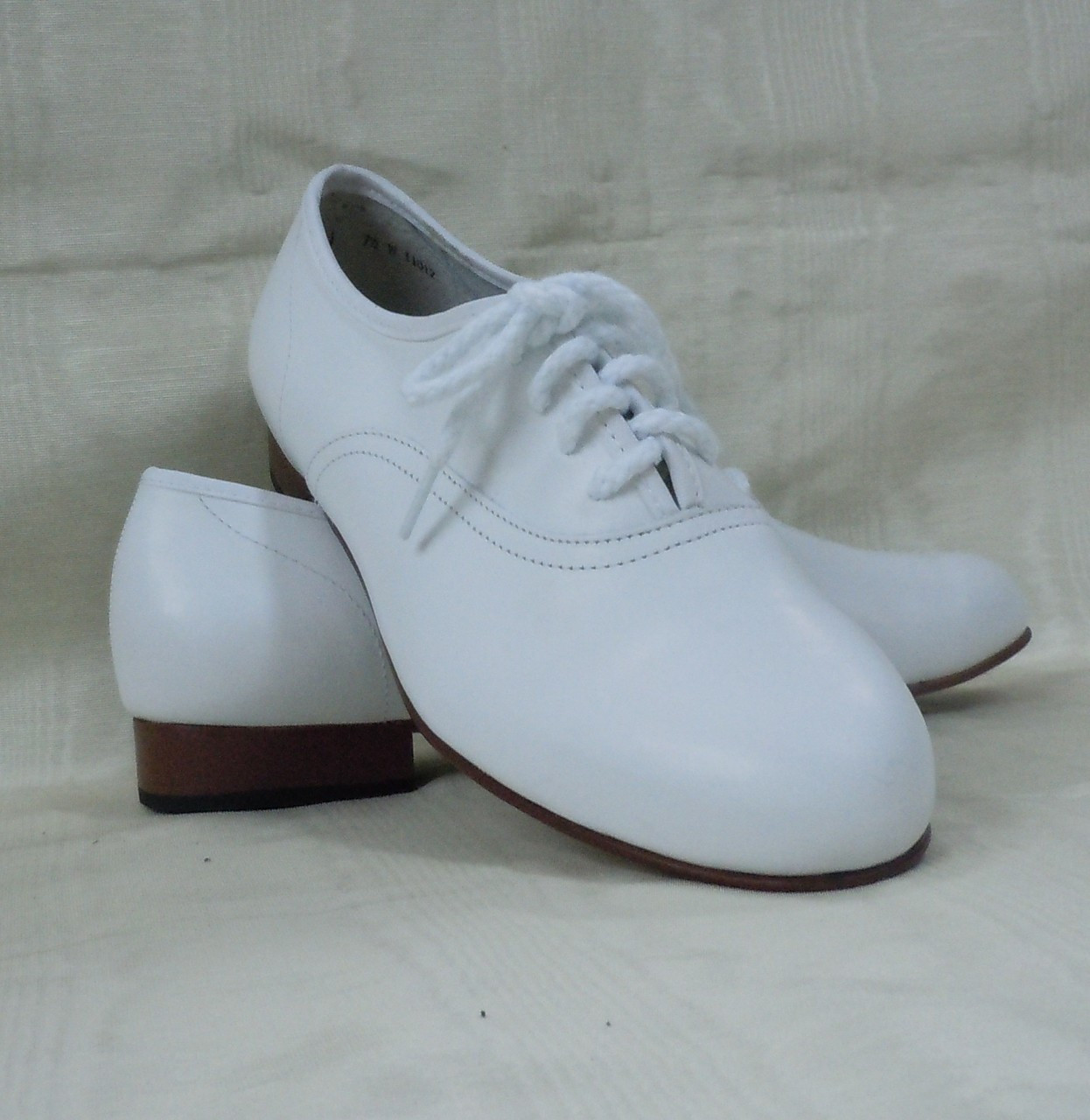 mens clogging shoes