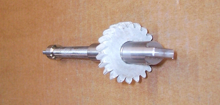 Distributor & Oil Pump Drive Spindle Shaft For Datsun Nissan Z22