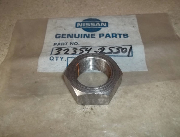 X Rear Main Shaft Nut Datsun Roadster 5-Speed FS5C71A FS5W71A