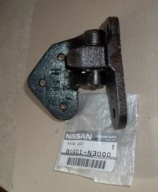 LH Upper Door Hinge Datsun 70-75 240Z 260Z 280Z S30 80401-E4100