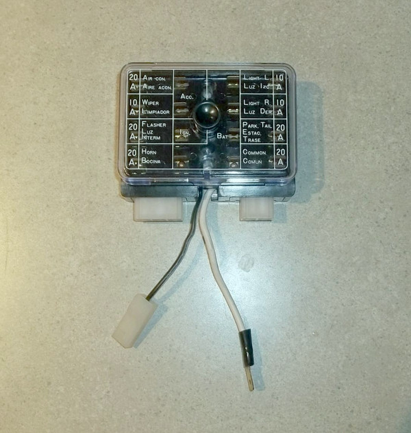 スポーツストア X Niles Fuse Box 70-71 Datsun 510 2-Wire Feed FB24D Replaces その他