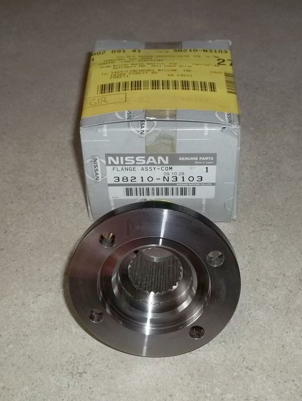 X R200 Differential Front Flange Early Type That Uses 8mm Bolts