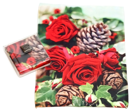 Holiday Christmas Theme Cleaning Cloth, Cones And Roses