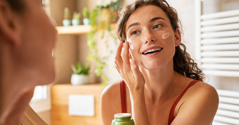 How To Use Salicylic Acid in Your Skincare Routine