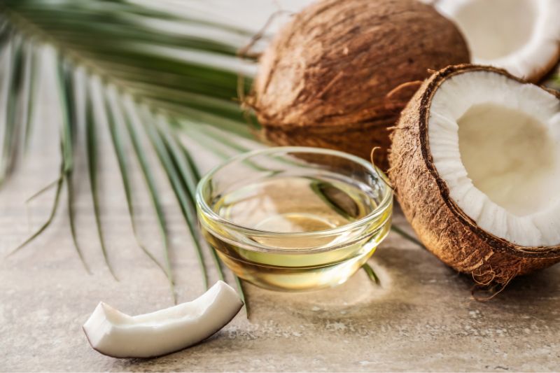10 Common Comedogenic Ingredients That Can Cause Acne