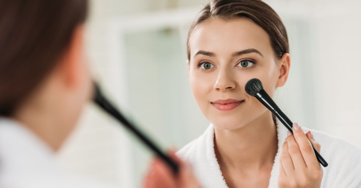 Flawless Techniques for Covering Acne With Makeup