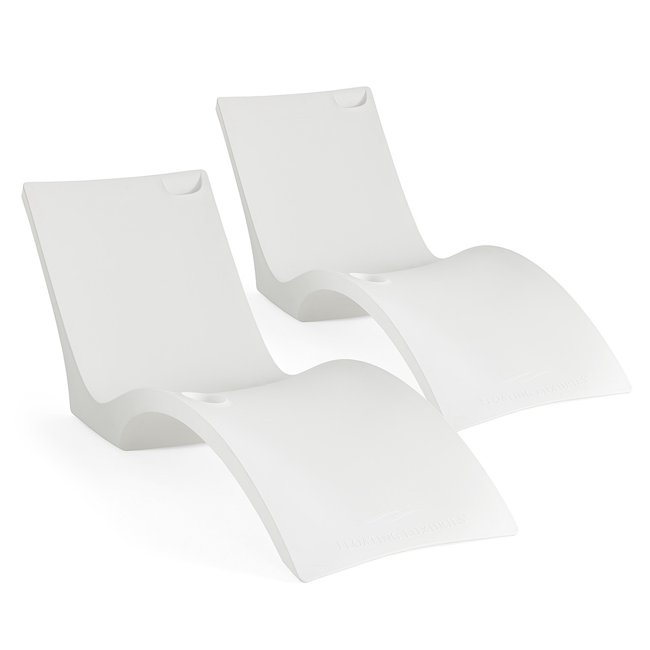 Kai White 5 Piece Pool Lounger with Pillows and 19 in. Side Table