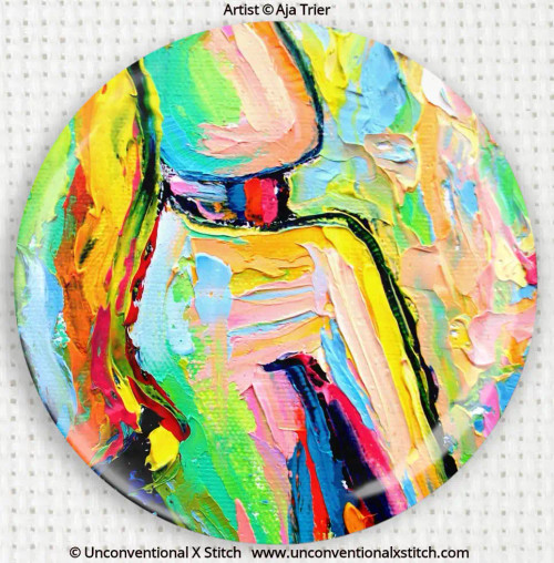 Femme 207 needle minder - Aja Trier