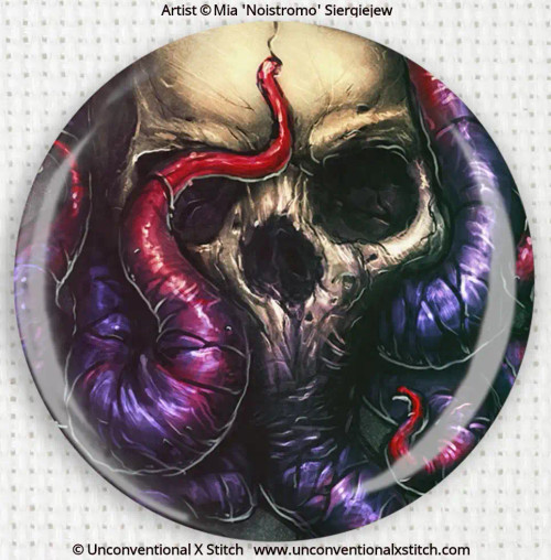 Deep Dark Skull needle minder - Mia 'noistromo' Siergiejew