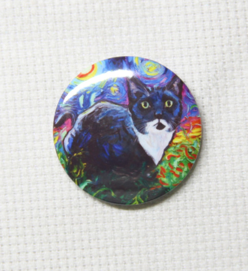 Tuxedo Cat Lucy Night needle minder - Aja Trier