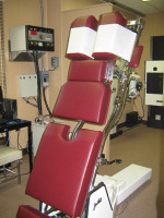 Zenith II High Low chiropractic table or its a Zenith Hy Lo or Zenith hi low