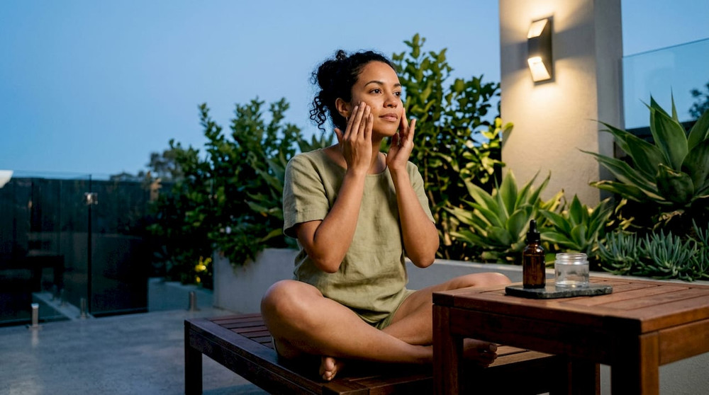 Why Women Use Facial Oils Nightly: 2026 Guide