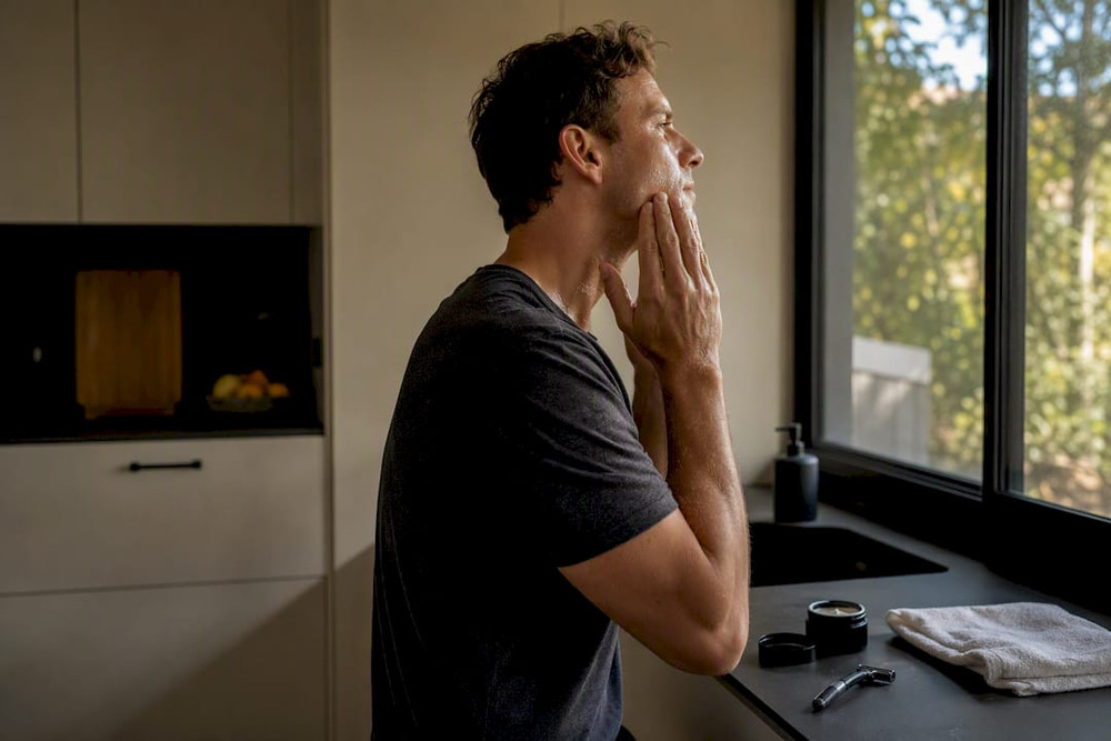 How Men Can Fix Dry Skin on the Face for Good