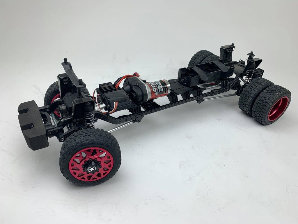 CEN Racing Grey Titanium CEN Ford F450 1/10 4WD Solid Axle RTR