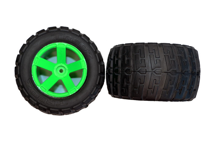 Maverick Tredz Accelerator Tires Assembled on Green Wheels for