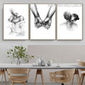 Brace Kiss Hand Abstract Figure Minimalist Retro Artwork Photograph 3 Piece Canvas Print for Room Wall Disposition