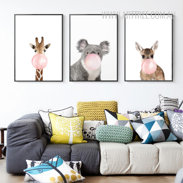Lovely Giraffe Koala Pes Kangaroo Animals Blowing Bubbles 3 Piece Canvas Prints