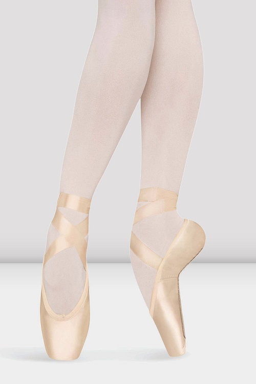 clearance pointe shoes