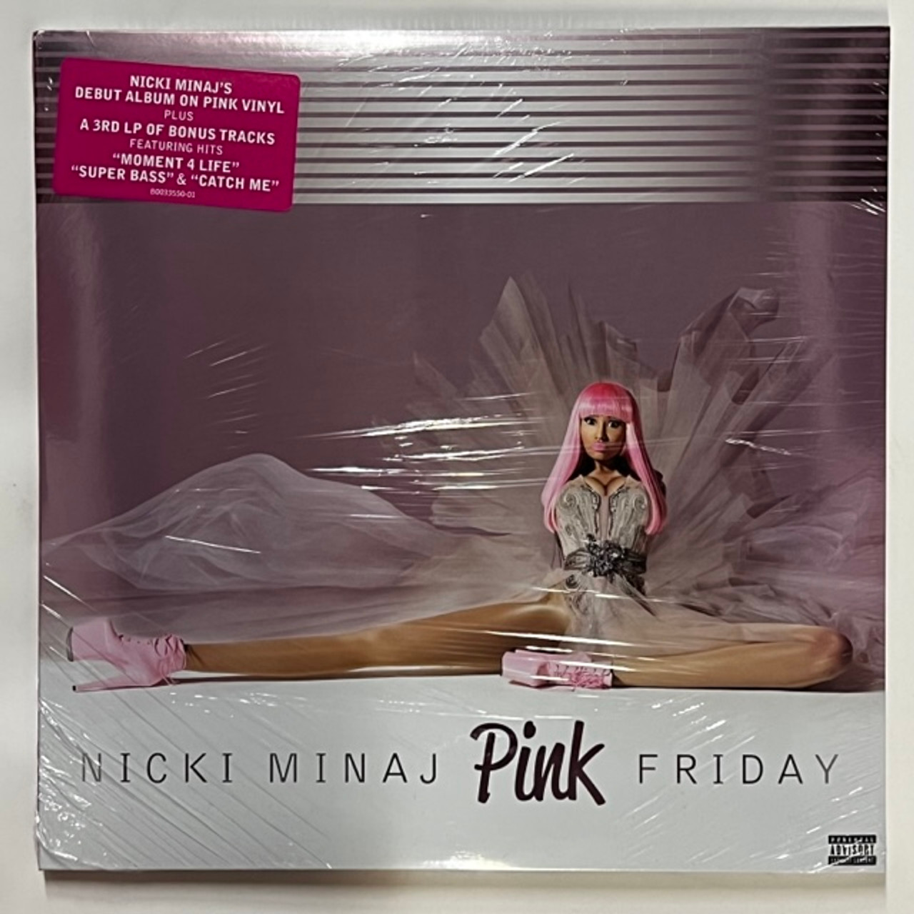 nicki minaj pink friday deluxe album cover