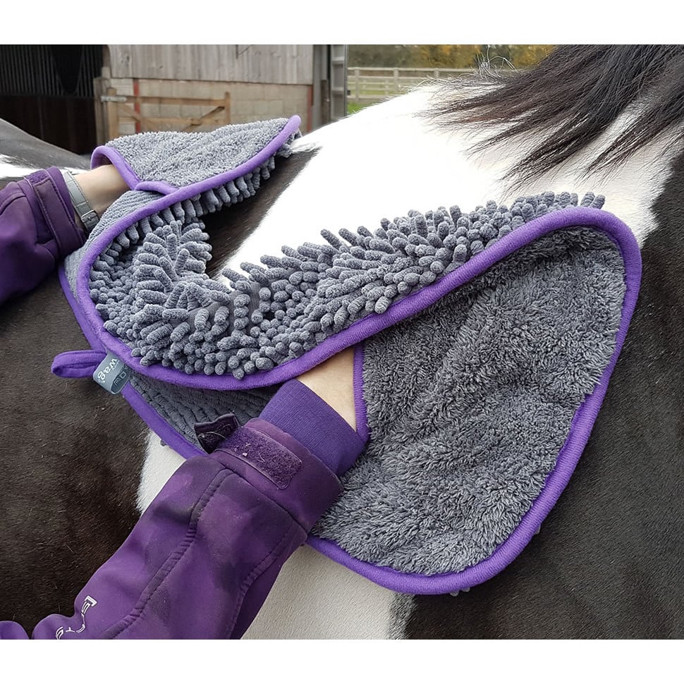 Henry Wag Equine Noodle Glove Towel