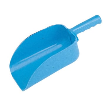 Roma Plastic Feed Scoop